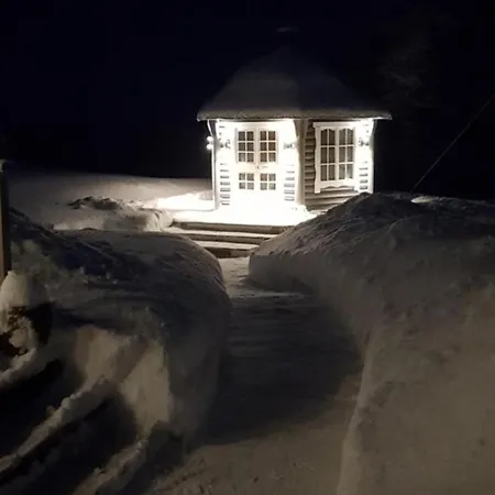 Elvestua House In Nature 펜션 *