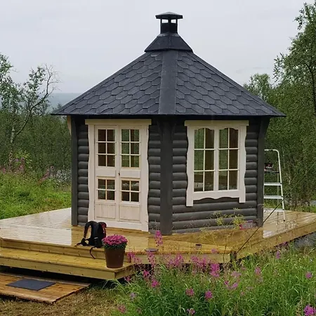 Elvestua House In Nature * Gibostad